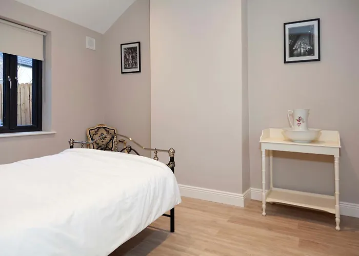 Lavender - 2 Bedroom *